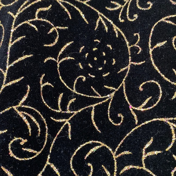 No Tags Glitter Pattern Velvet Vest - Picture 6 of 8